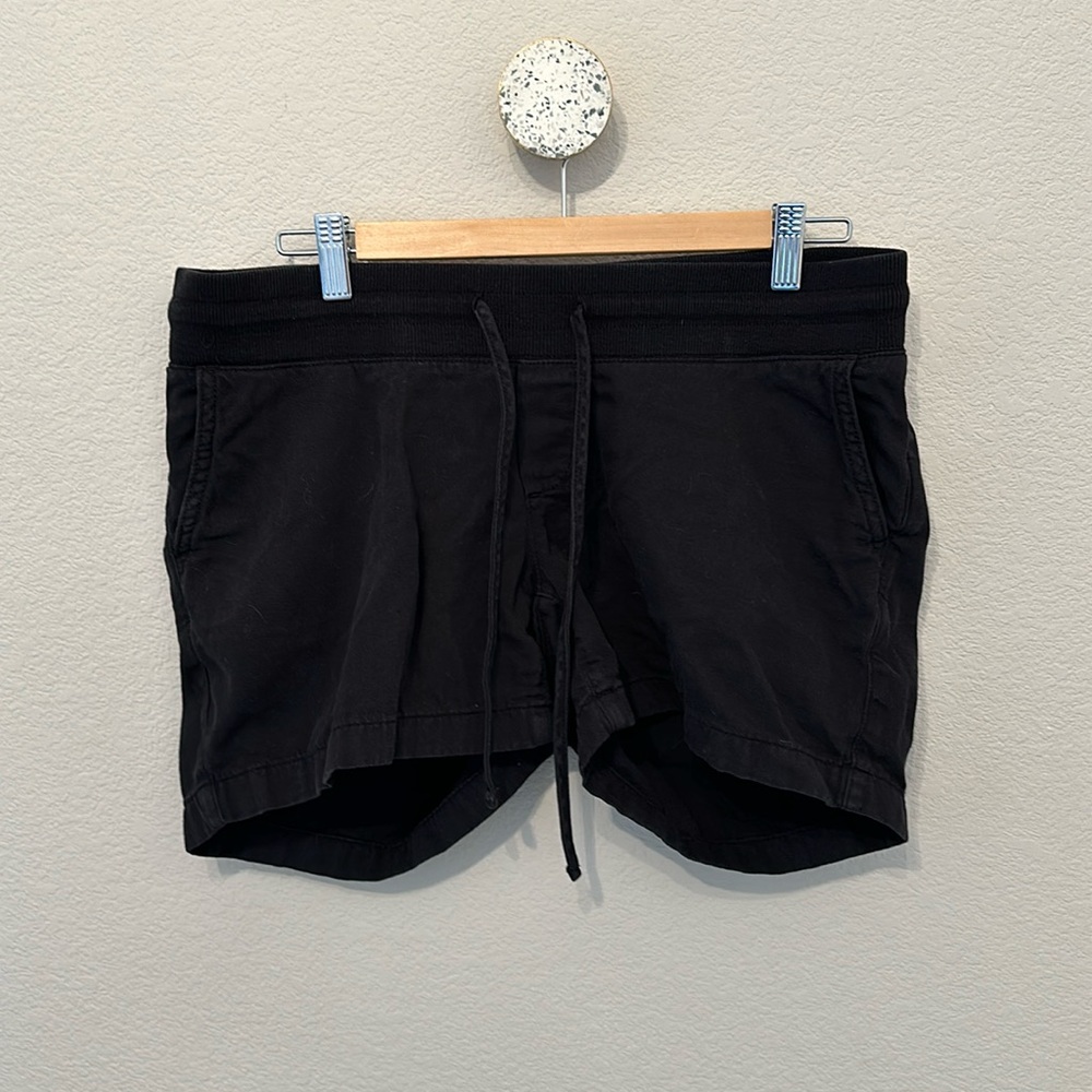 Maternity shorts